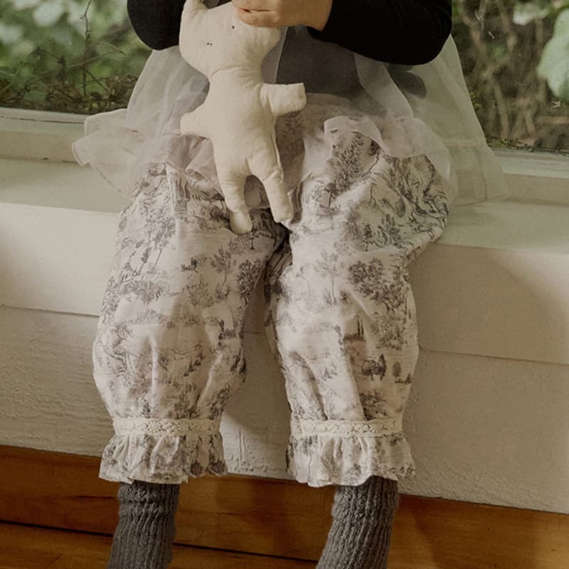 Girls Bloomers 2025 Strawberry Shan Korean Children Girls Pastoral Ink Painting Lace Padded Pants in Stock