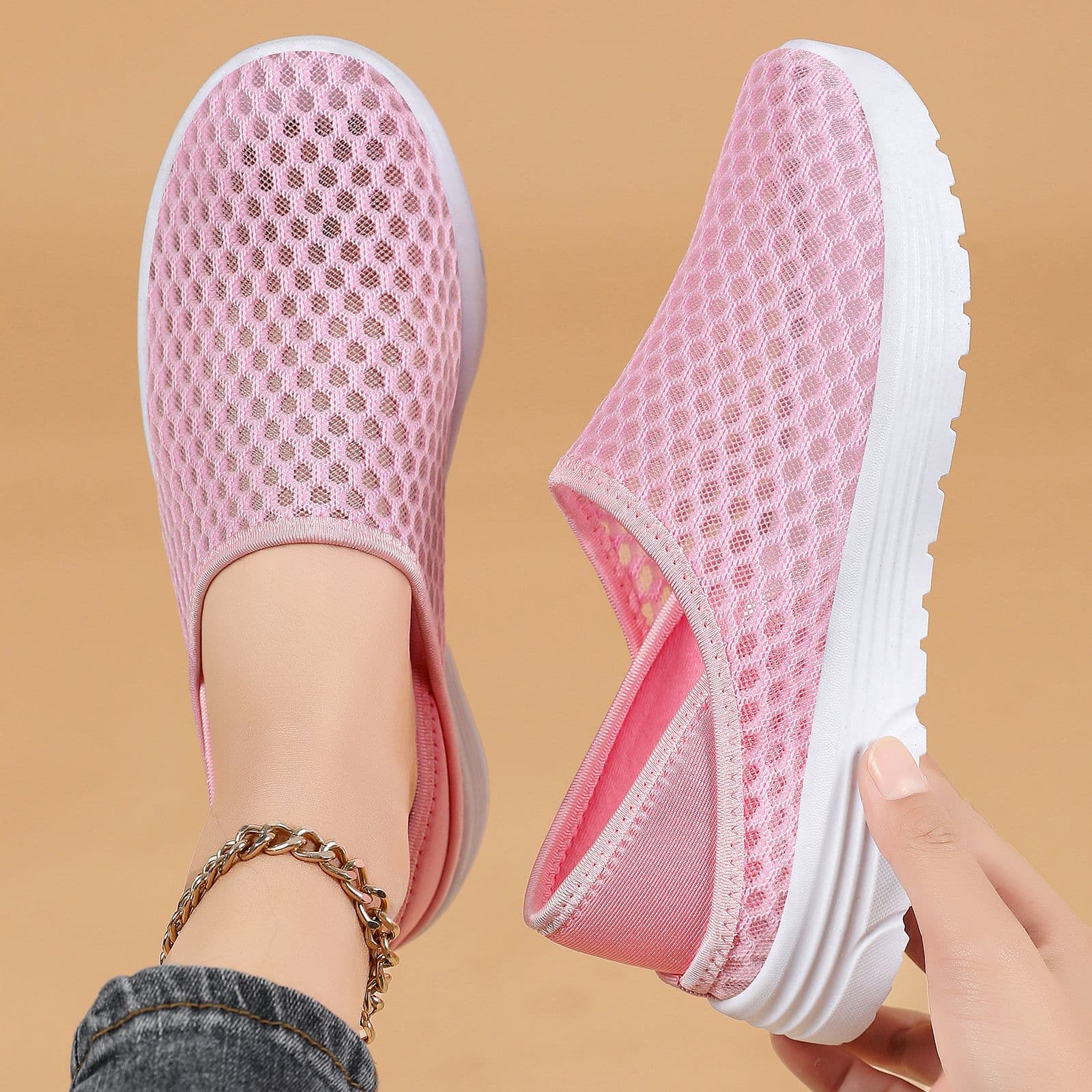 Women's Casual Shoes Summer New Style Slip-On Walking Shoes Non-Slip Large Size Comfortable Mother Shoes