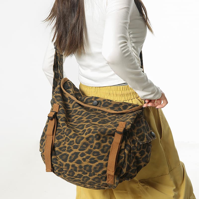 Vintage Camo Canvas Bag Women Casual Crossbody Bag Korean Style Large Capacity Tote Bag Leopard Print Shoulder Bag