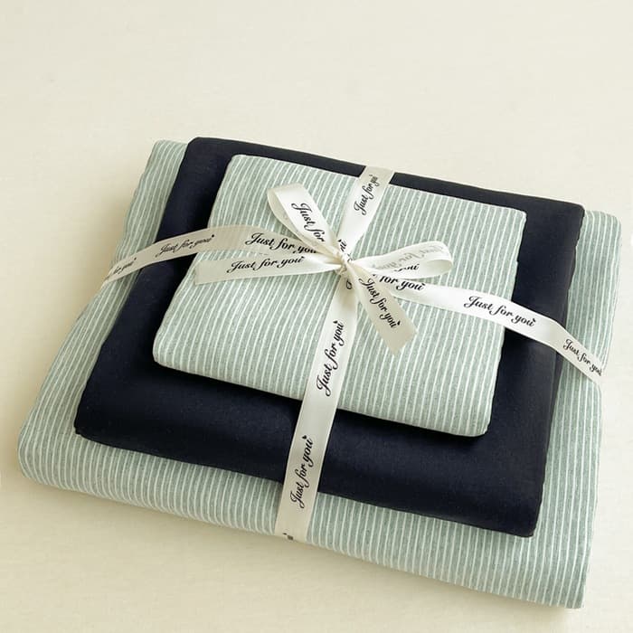 New minimalist style, skin-friendly, soft, high-gram-weight 3-piece and 4-piece bed sheet and duvet cover sets, dormitory 3-piece fitted sheet set