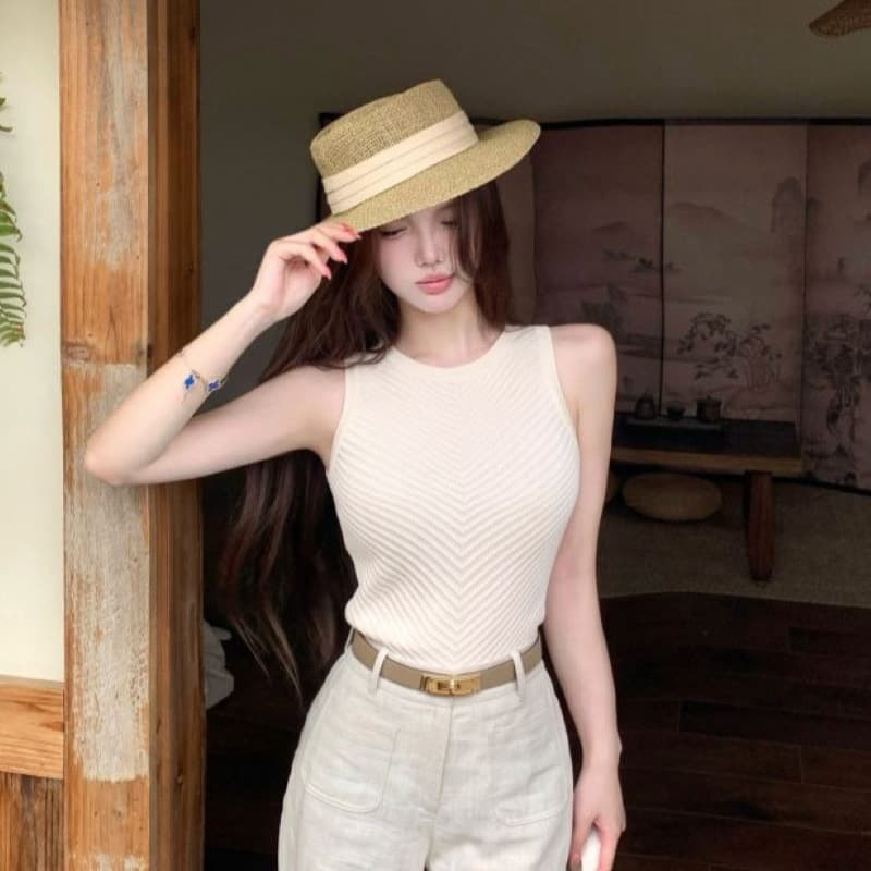 Korean-style Lazy Wave Round Neck Sleeveless Knit Top 2026 Summer Slim Fit Flattering Fashionable Versatile Women's Top