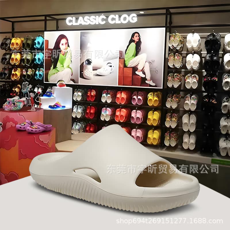 Cross New Bread Slip-Ons Outdoor Flat Shoes Slippers for Men and Women Couples Anti-Slip Slippers 208392