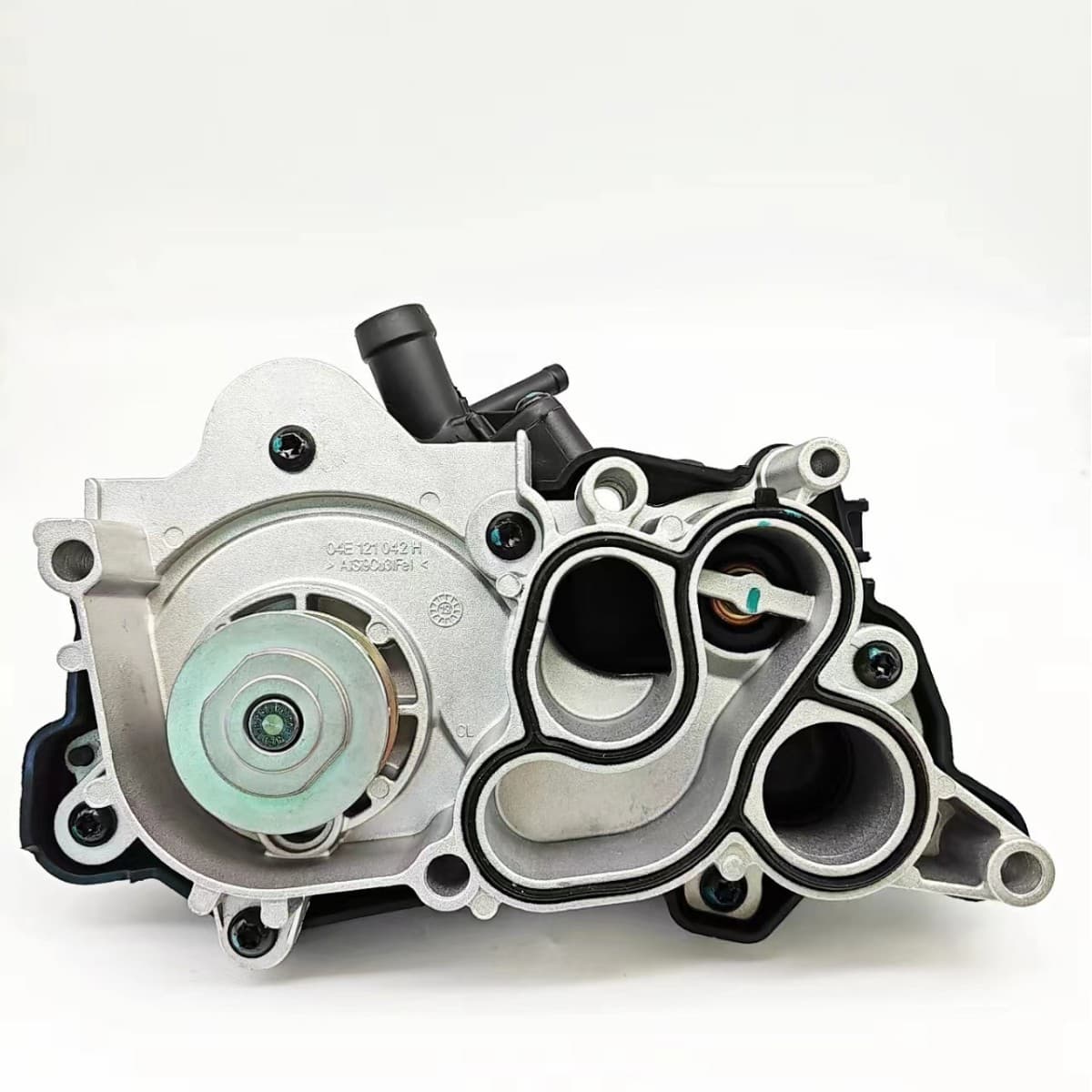 Manufacturer supplies EA211 04C121600L, 04E121600AA, 04C121600K automotive water pump.