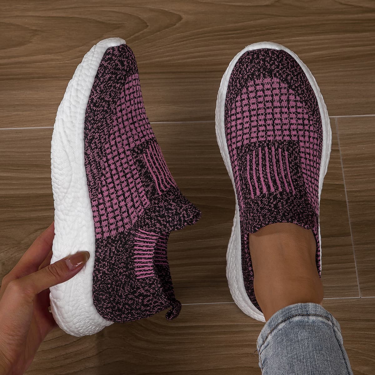 2026 New Cross-Border Hot Selling Large Size Unisex Flyknit Sports Shoes Slip-On Casual Socks Shoes Couple Shoes