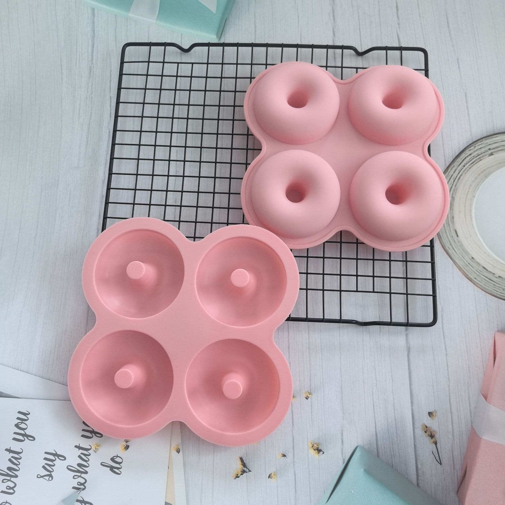 In Stock 4-Hole Donut Mold Oven Baking Tool DIY Tool Four-Hole Silicone Baking Pan Cake Mold