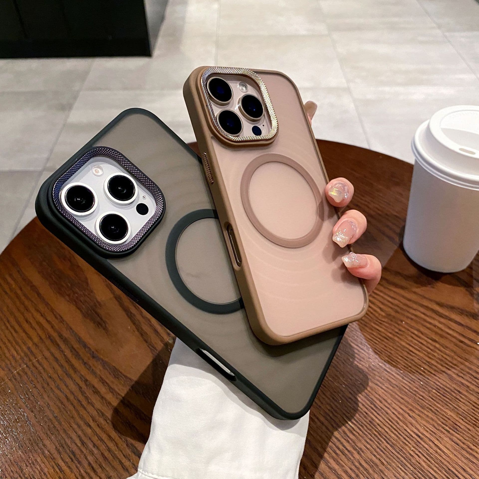 Suitable for iPhone16promax frosted wavy pattern magnetic phone case Apple 15 metal lens ring protective cover