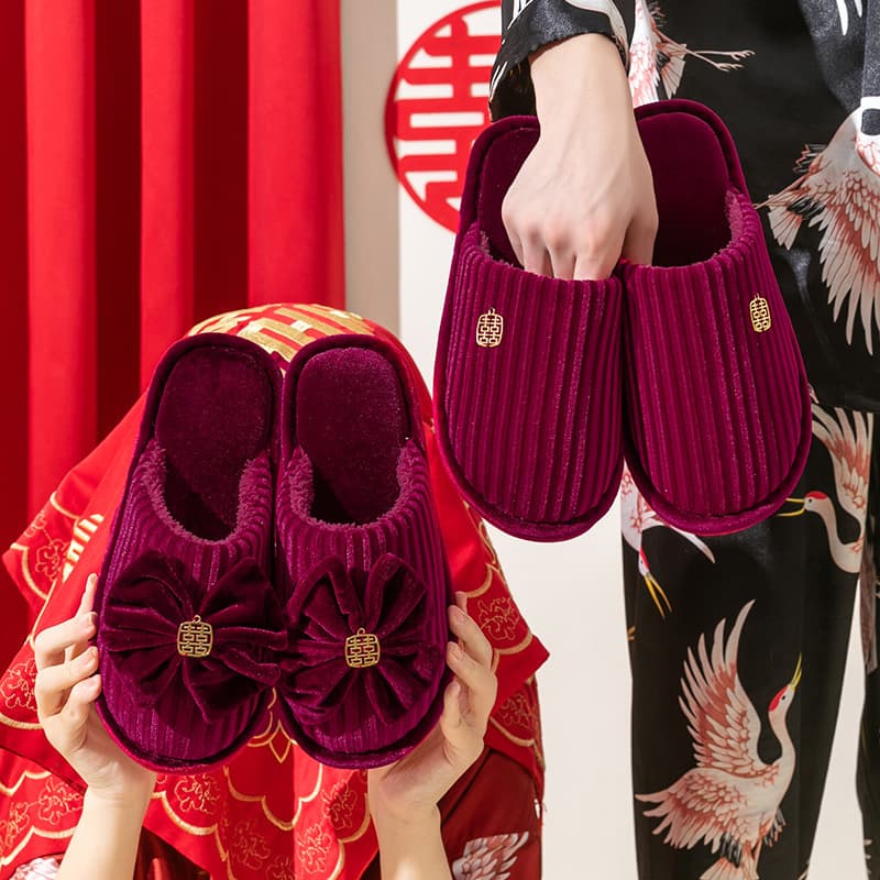 Wedding slippers for couples, festive red pair, warm for autumn and winter, indoor home use, anti-slip with a soft "marshmallow" feel, wedding dowry