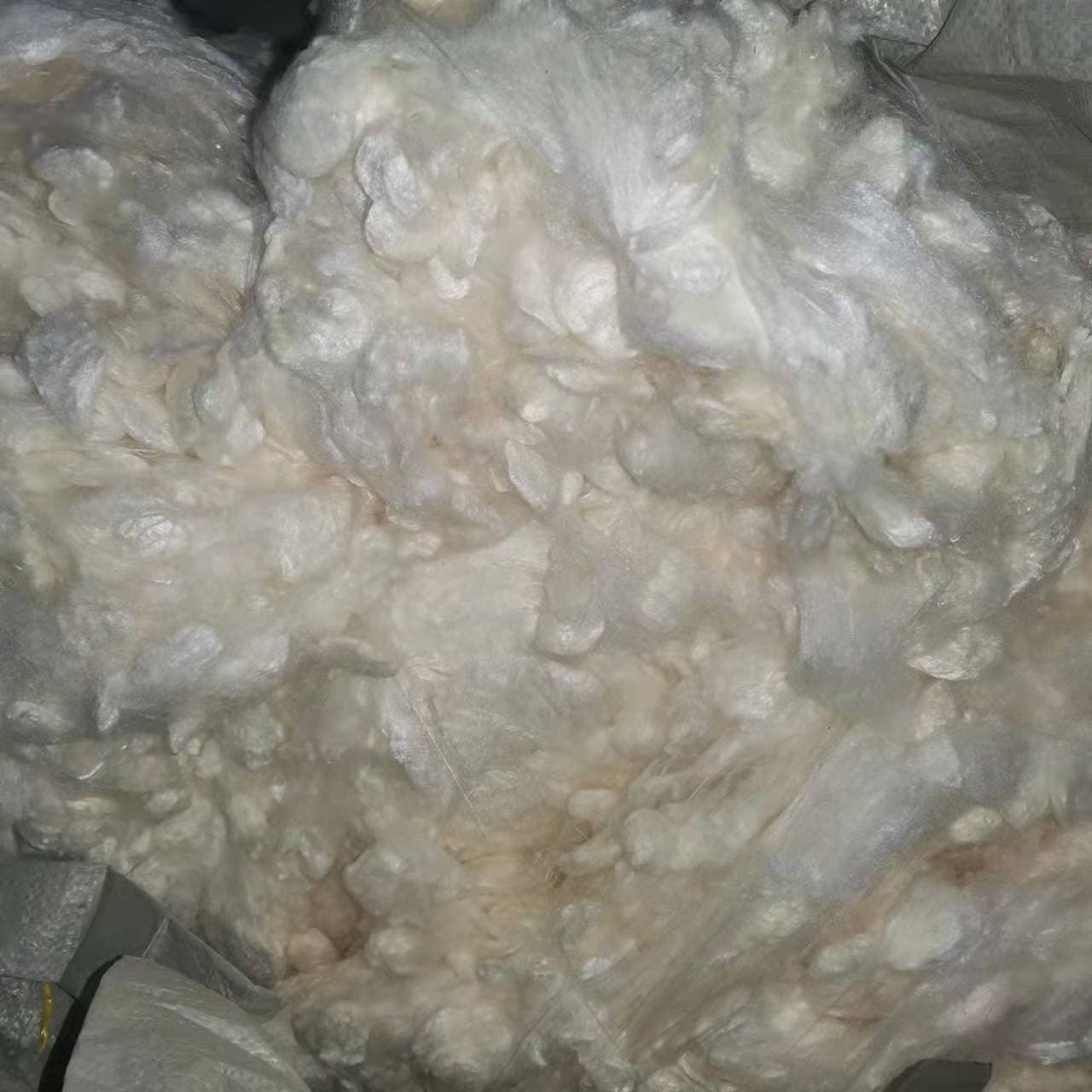 Nantong Factory Direct: Refined Cocoon Silk Balls, Tussah Cocoons, Cocoon Opening and Reeling Machines, Silk Duvet Material Wholesale