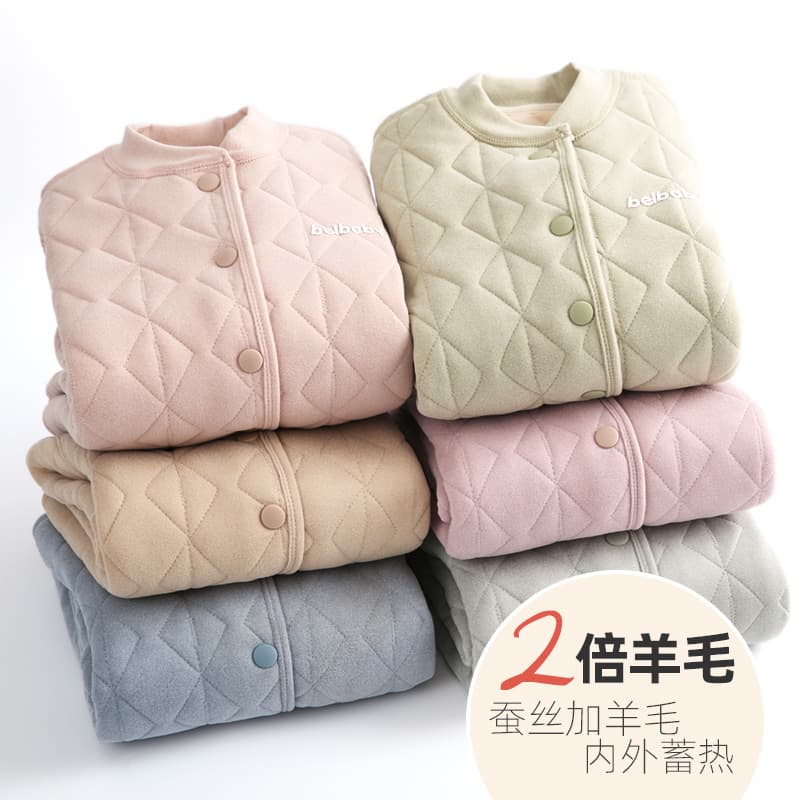 New children's school uniform essentials: boys' inner cotton-padded jackets and girls' autumn and winter padded coats with warm inner linings.