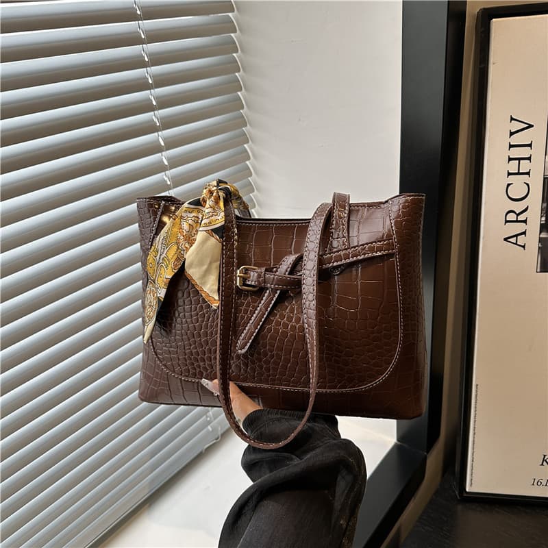 Korean Commuter Bag for Women 2025 New Summer Minimalist Tote Bag Large Capacity Shoulder Shopping Bag for Students