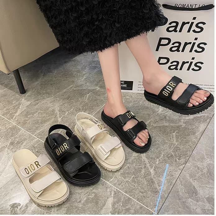 2025 Summer New D-House Metal Letter Thick Sole Sandals Women's Magic Tape White Vacation Back Strap Platform Slippers