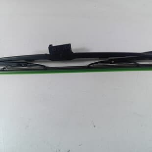 For Mercedes-Benz, Volvo, Scania, MAN Truck Wiper Blade with Washer Wide Hook 700 European Heavy Truck Wiper