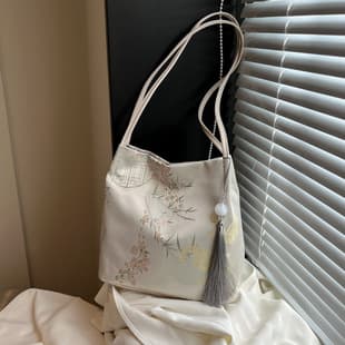 Chinese Style Bag Women's Handbag 2026 New Silk New Chinese Style Large Capacity High-End Single Shoulder Bag Crossbody Bucket Bag
