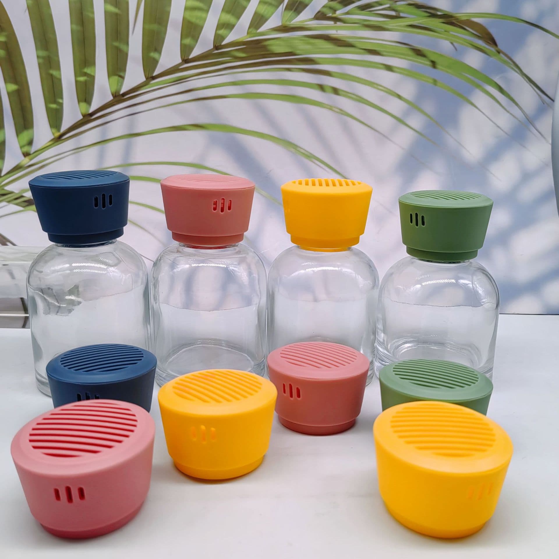 Plastic Cap, Trendy 28-Thread Car Aroma Diffuser Cap, Black Hollowed-Out Aroma Bottle Cap, Premium Perfume Cap
