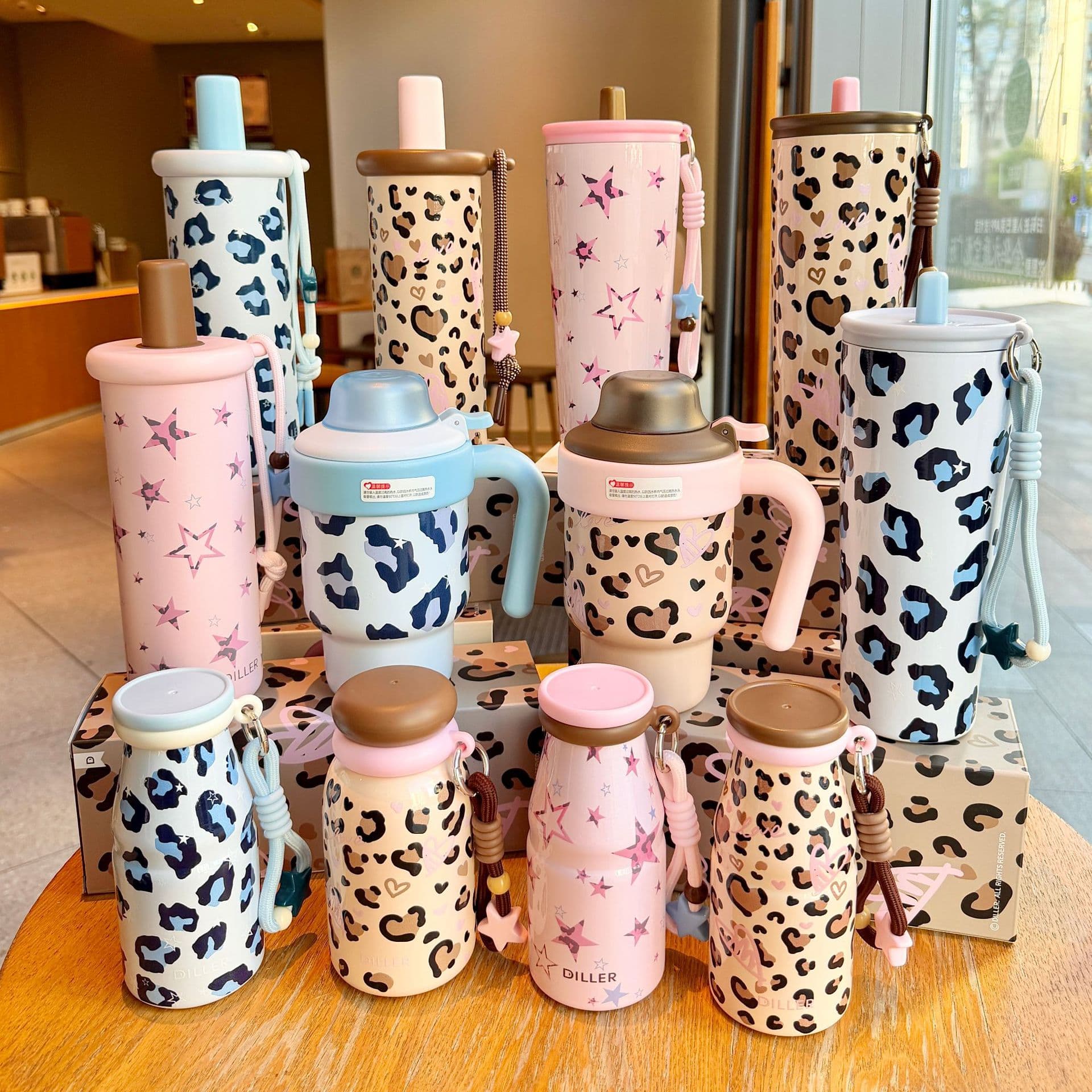 Leopard Print Straw Insulated Cup for Women, High-Aesthetic Ice Tumbler 2026 New Style Desk Mug Water Cup Gift