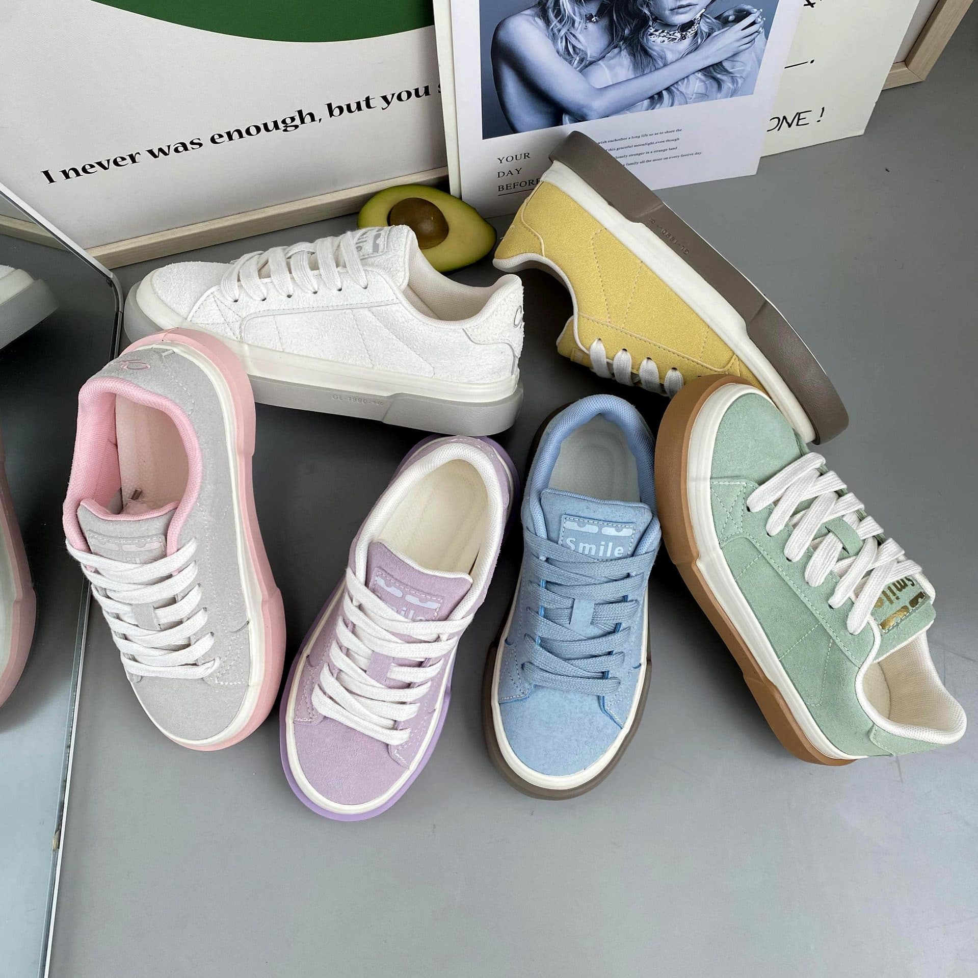 Spring Autumn 2024 Dopamine Shoes Women Ins Trendy Versatile Super Popular Canvas Shoes Casual Retro Design Sneakers 5309