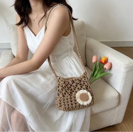Woven Bag for Women New Summer Straw Cute Ins Bucket Bag Personality Girl Single Shoulder Crossbody Bag
