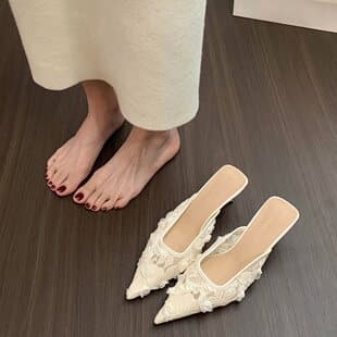 Closed Toe Half Slippers Women Summer Flower Lace Mesh Breathable Pointed Thin Heel Low Heel Mule Sandals