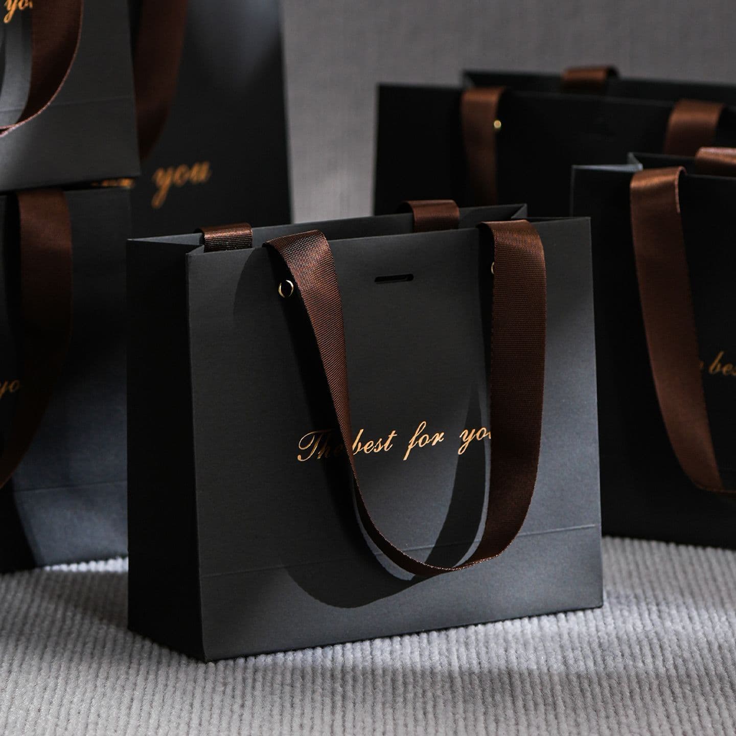 Luxury Black Premium Elegant Gift Bag, Handbag for Men's Birthday, Packaging Bag, Paper Bag, Souvenir Bag
