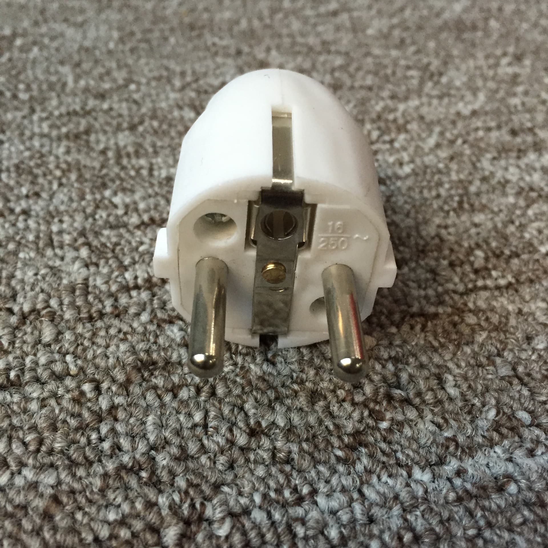Standard European Plug Indonesia Power Cord Plug LJ-EU2 German French Plug