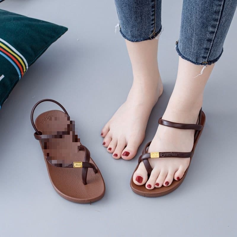 2022 New Style Women's Sandals, Fashionable Outdoor Flip-Flops, Waterproof Straps, Casual Sandals for Middle-Aged and Older Women, Students, and Ladies