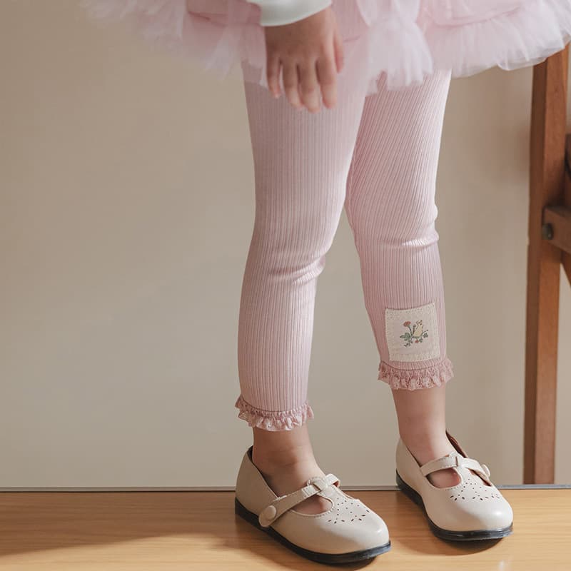 Girls' leggings spring 2025 new Strawberry Shan Korean children's girls fashionable lace all-match slim leggings