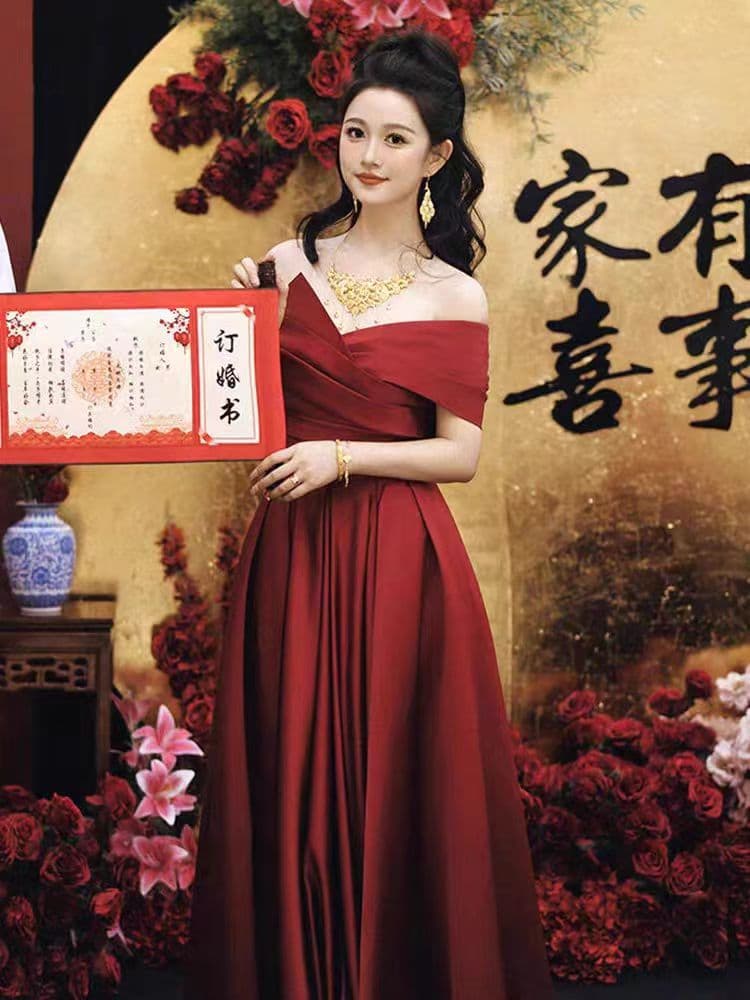 Bride Toast Dress Satin One-Shoulder Adult Ceremony Red Plus Size Evening Gown Vocal Art Exam Slimming Engagement Dress