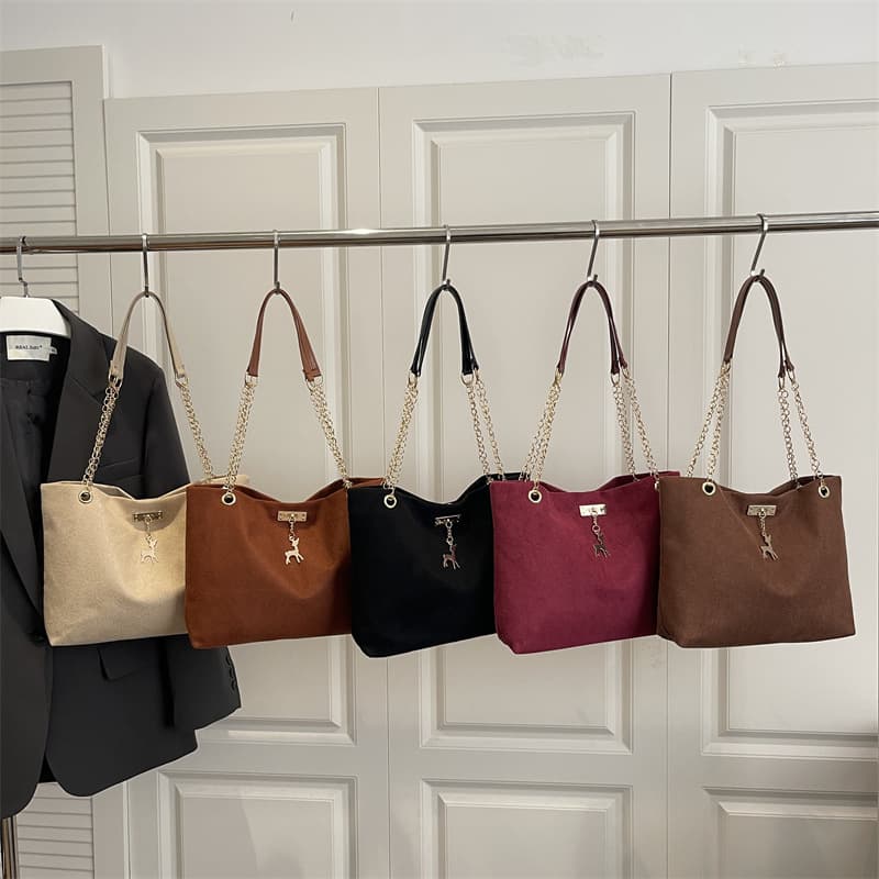 Retro Commuter Textured Chain Shoulder Bag Women's Winter New Stylish Trendy Underarm Bag Tote Bag for Women