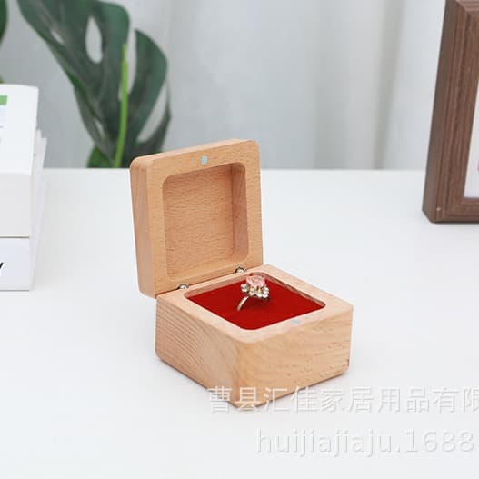 Wholesale Vintage Walnut Wood Wedding Ring Box Proposal Ring Box Jewelry Box Portable Couple Ring Light Luxury Storage Wood Box
