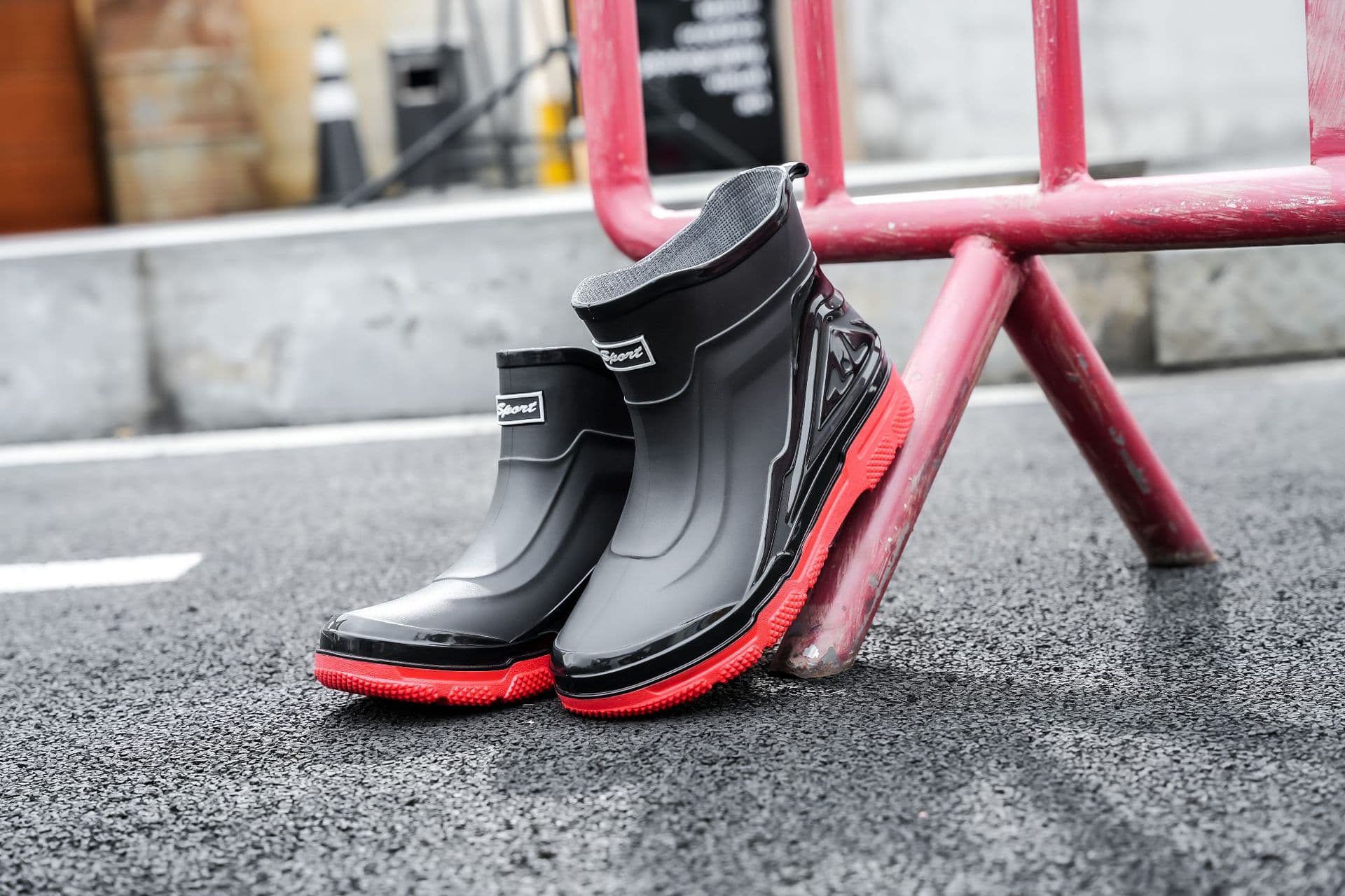 Men's Rain Boots Mid-Calf Rain Boots Low-Top Water Shoes Fashion Non-Slip Waterproof Short Boots Thick Sole PVC Wear-Resistant Stock Wholesale