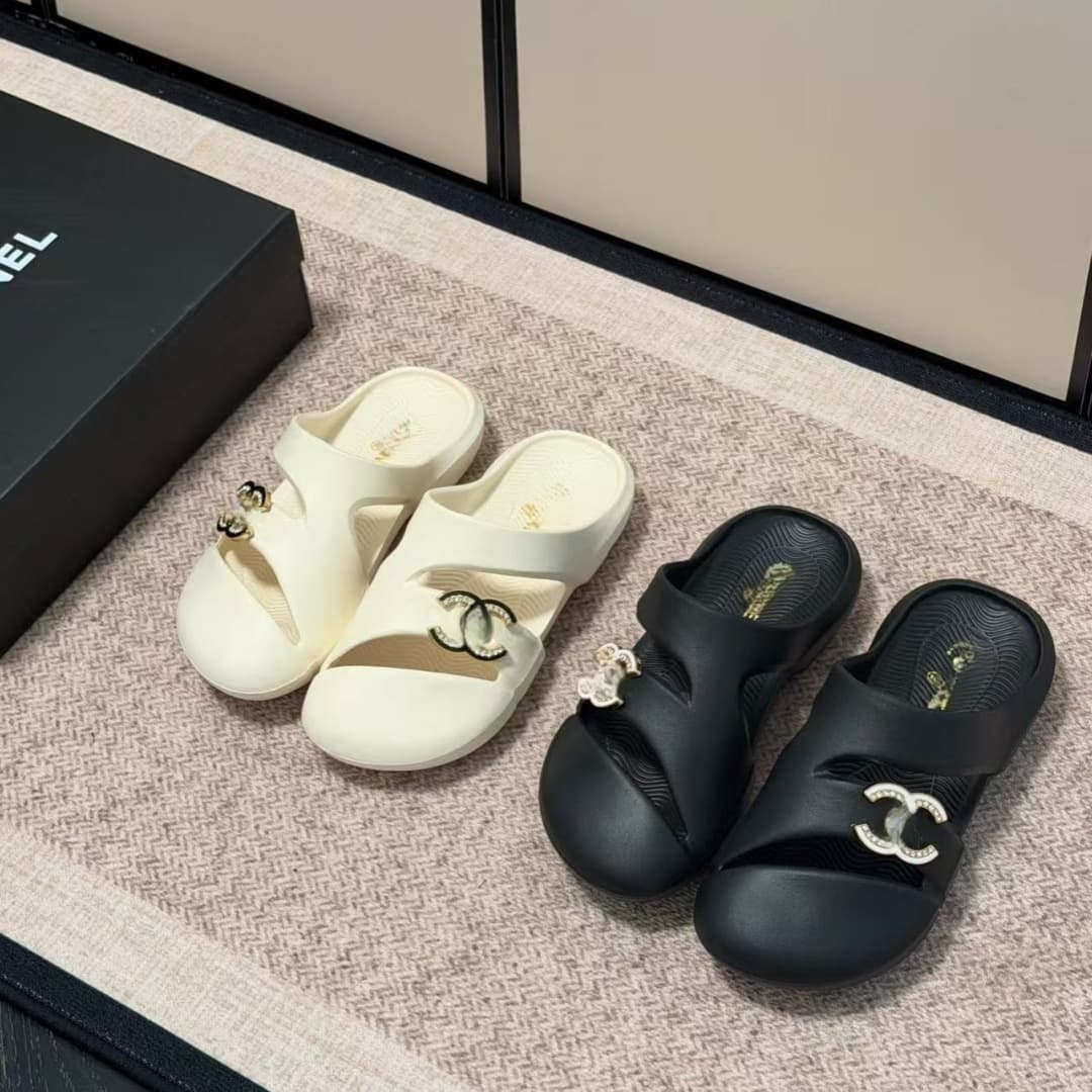 Chanel Style New Summer Slippers Women Soft Sole Non-Slip Beach Open Toe Slippers Water Wading Quick-Dry Slippers Women Outdoor