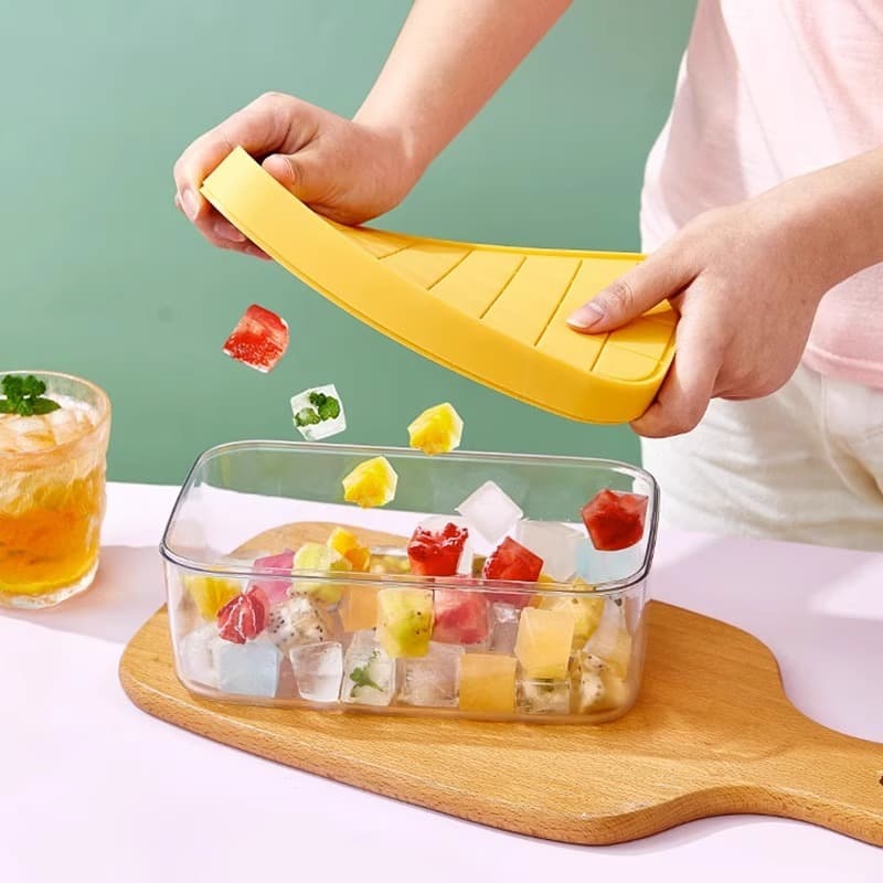 Practical Ice Cube Tray Mold Ice Box 28 PP Plastic Ice Cube Mold 32 Grid Silicone Easy-Release Double-Layer Ice Box