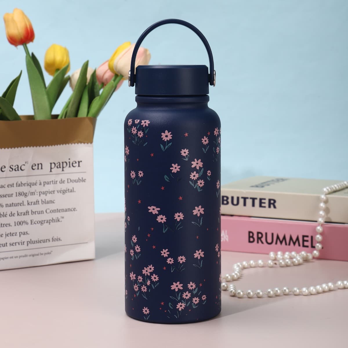 Creative Retro Floral Large Capacity Space Bottle 304 Stainless Steel Insulated Cup Outdoor Fitness Sports Water Bottle