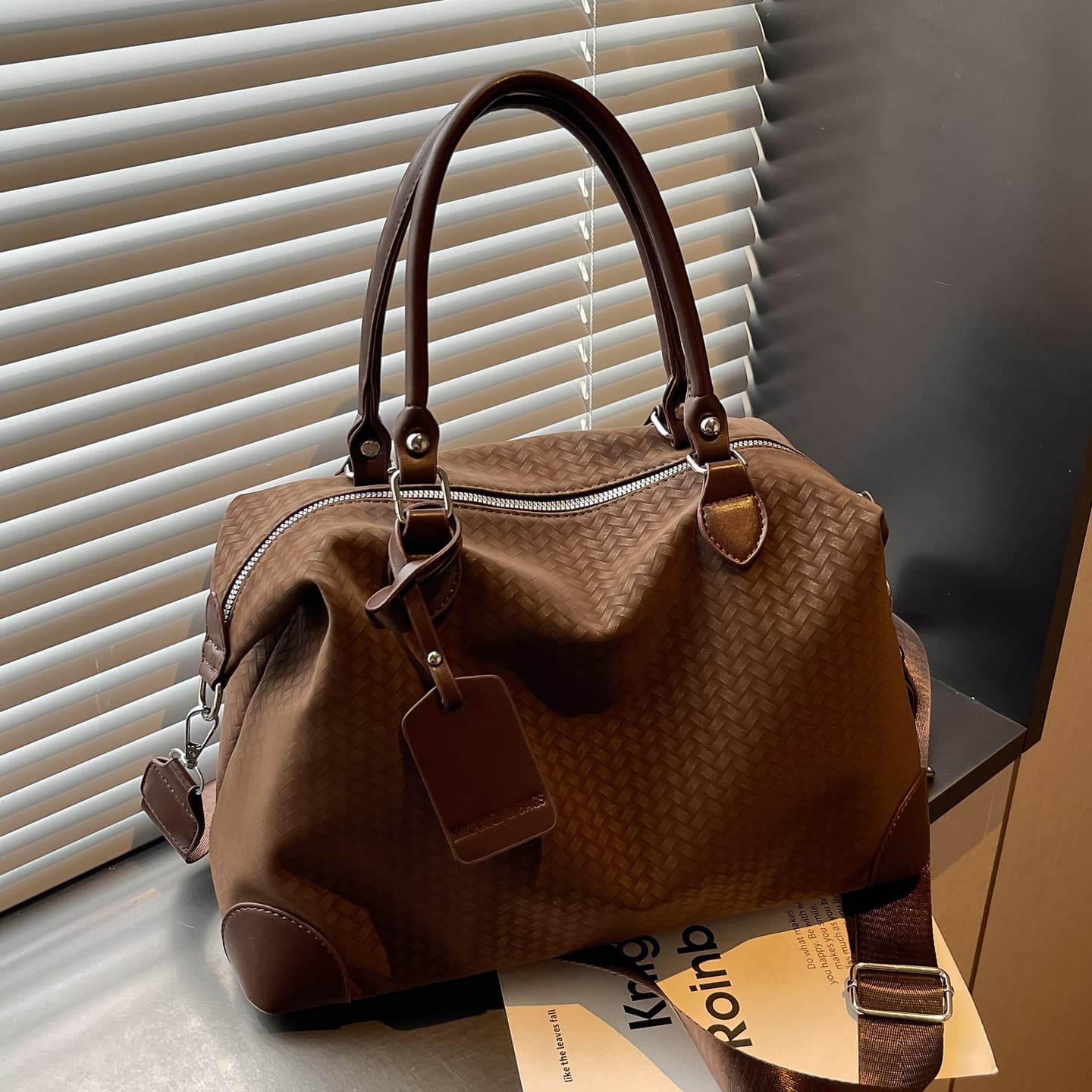 Cross-border retro woven pattern armpit tote bag large capacity casual travel business trip shoulder crossbody bag hand bag for women