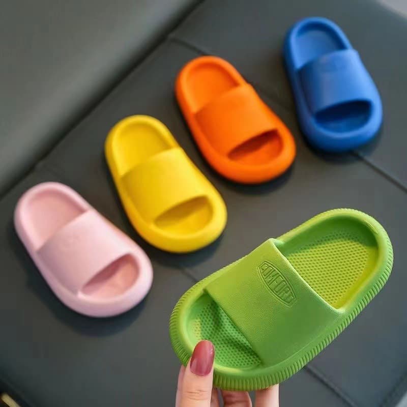 Summer Cute Kids Sandals Boys Girls Home Outdoor Slippers Korean Style Soft Sole Non-Slip Bathroom Flip Flops