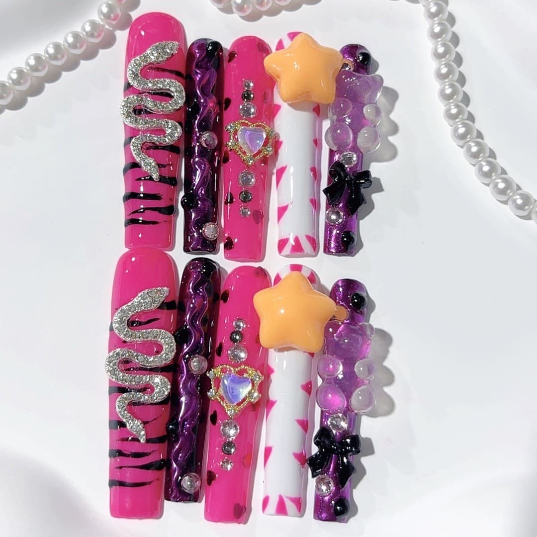 Cross-Border Hot Selling 5.0 Water Pipe Nail Art Alloy Small Snake 3D Multicolor Rhinestone Handmade Fake Nails Finished Product Wholesale