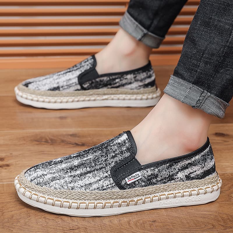 Cross-border Original Old Beijing Cloth Shoes Men's 2024 Summer New Slip-on Casual Fisherman Shoes Men's Canvas Shoes Trendy