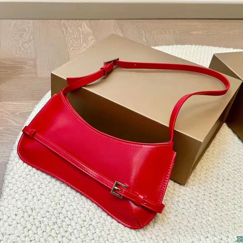 French Style Mini Bag 2025 New Shoulder Bag Vintage Baguette Bag Red Wedding Bag Trendy Underarm Bag