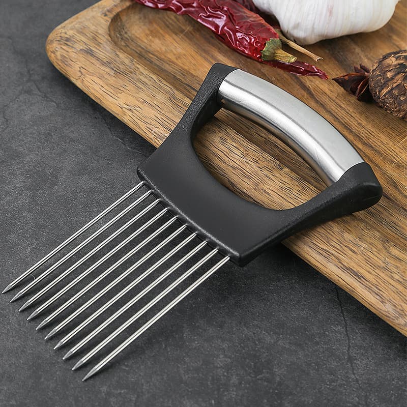 Stainless Steel Onion Holder Kitchen Tool for Cutting And Peeling Onions Modern Simple Style Can Be Customized with Logo