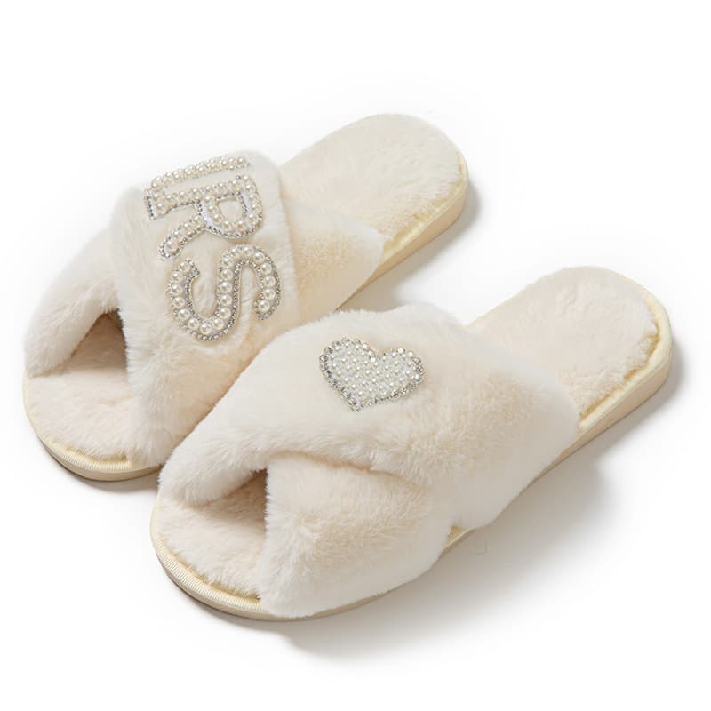 Carefully Selected Mrs Cross-Border Popular Bride Pearl Letter Cross-Over Open-Toe Plush Slippers for Bridal Weddings and Bachelorette Parties