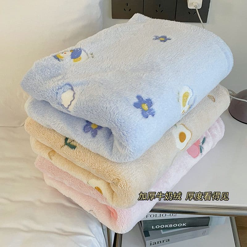 Blanket cover office nap blanket air conditioning quilt coral fleece small throw student dormitory sheet all-season