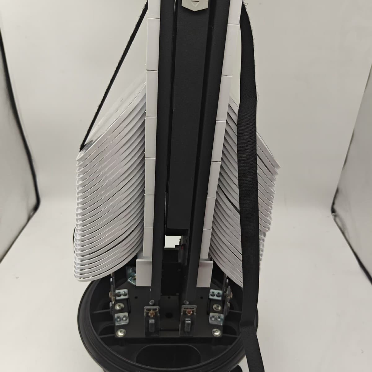 Hot-selling 2-in-8-out mechanically sealed 576-core/840-core cap-type optical fiber splice closure, optical fiber tube, ODF box