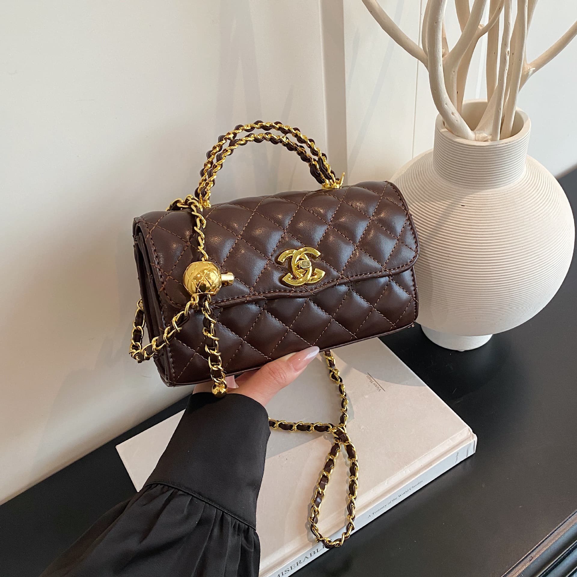 Small Fragrance Style Diamond Quilted Chain Mini Square Bag Fashion Light Luxury Premium Handbag Niche Chic Crossbody Shoulder Bag