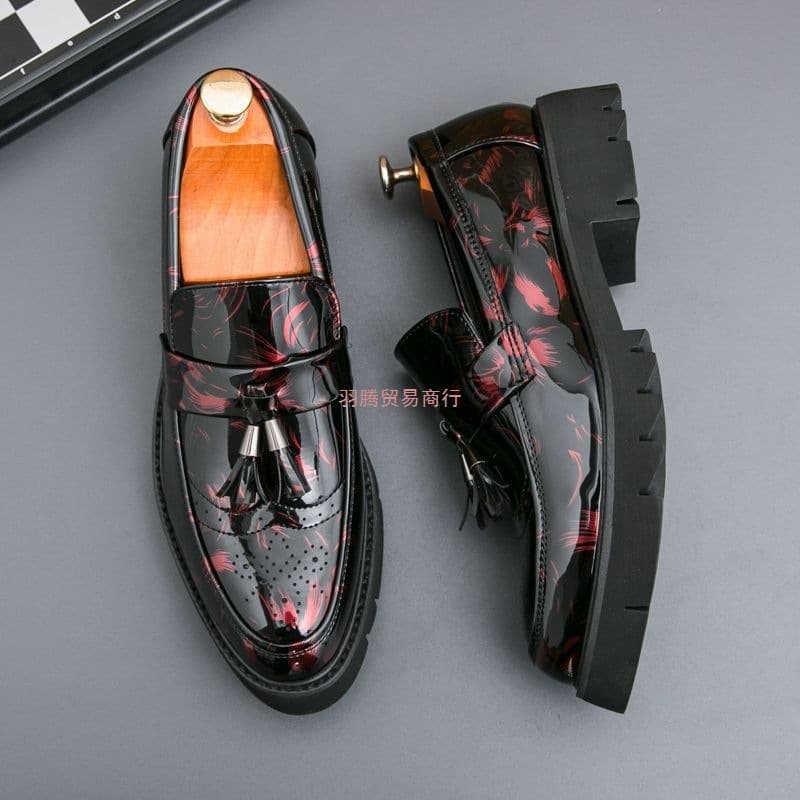 Young men's hairstylist pointed leather shoes, Korean style business trendy British casual men's shoes, height-increasing slip-on loafers