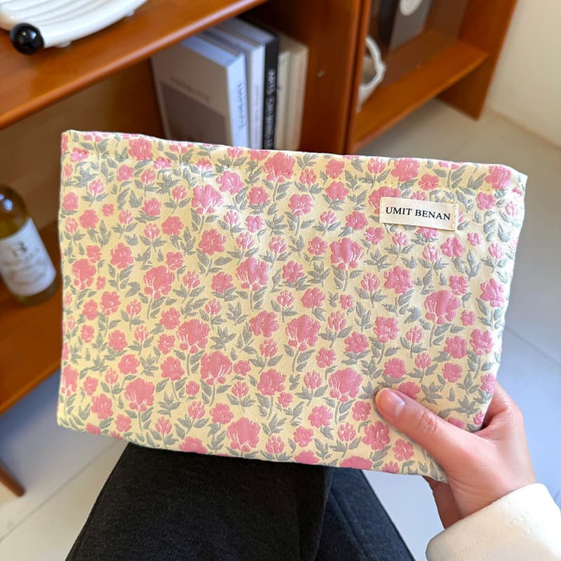 Pink floral cosmetic bag for women portable large capacity small travel toiletry bag skin care product storage bag