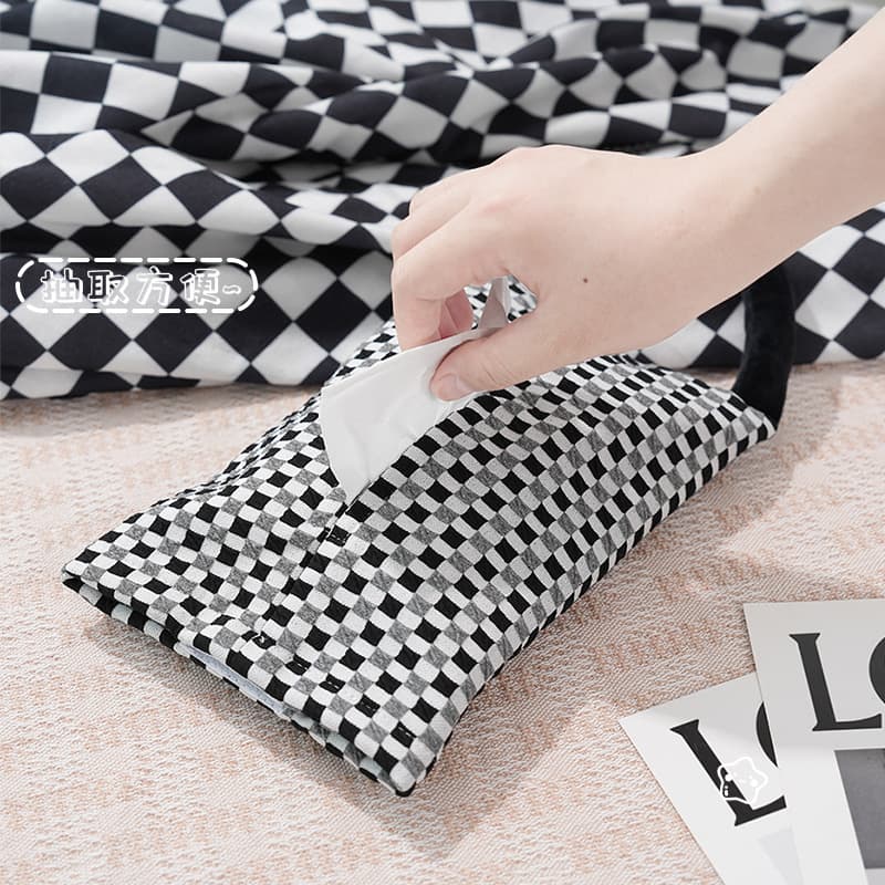 Simple black and white checkered tissue bag, soft and comfortable, a great car hanging tissue bag for home and bedroom decoration.
