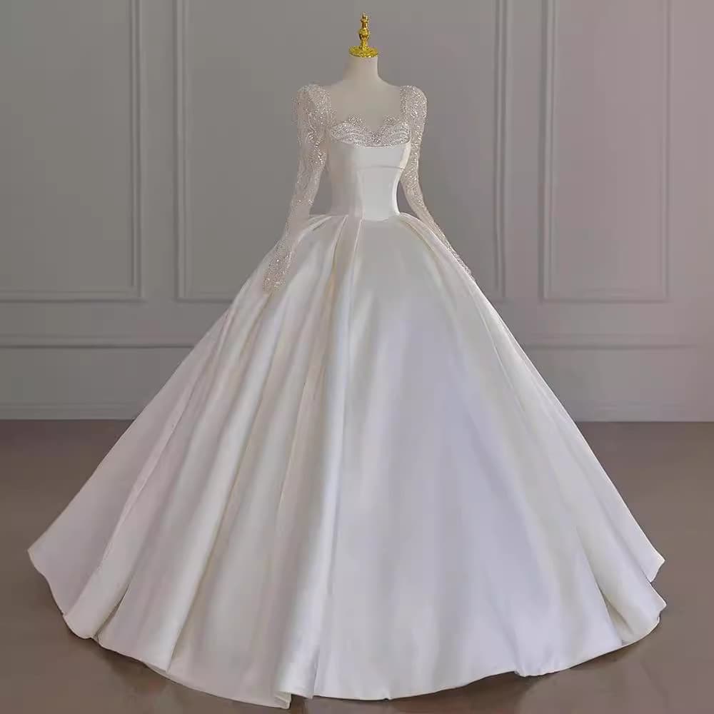 Long Sleeve Wedding Dress 2026 New Collection Bride Main Gown Satin French Simple Plus Size Train Heavy Craft Autumn Wedding Dress