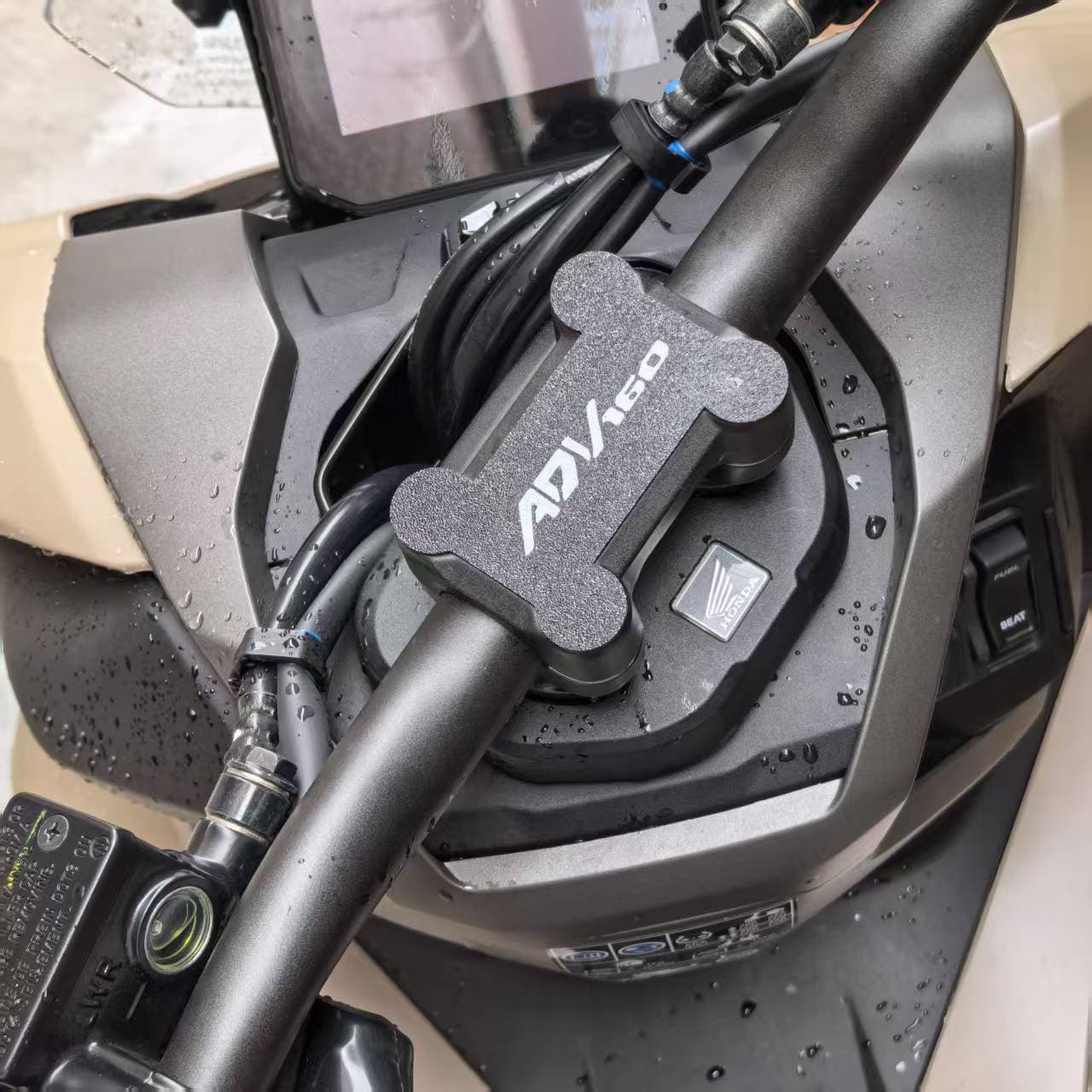 Compatible with Honda ADV160 Motorcycle Handlebar Cover Modification Accessories Decorative Protective Cover Screw Hole Cover Plate