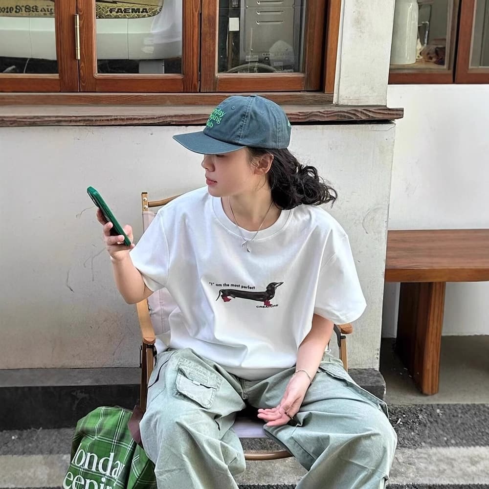 2025 New Summer Dachshund Print White Short-Sleeved T-Shirt Women's Loose and Versatile Design Niche Tops
