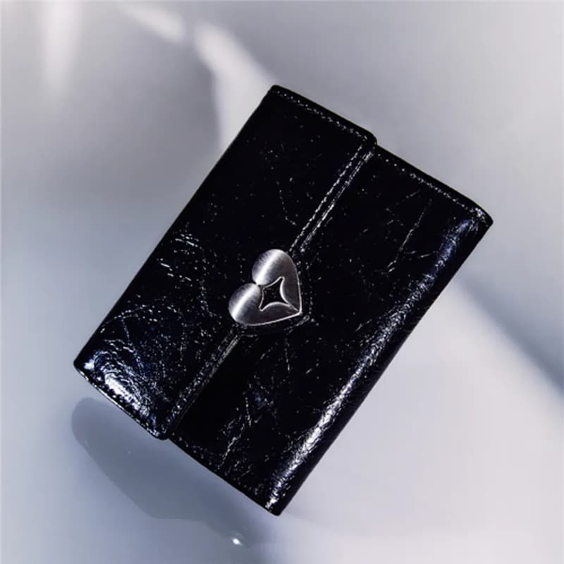 Korean niche brand Fennec heart-shaped leather card holder with heart logo, flip-top ID card holder, classic coin purse, multi-color wallet.